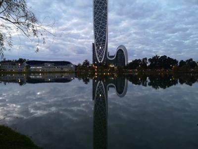 Парк 6 мая в Батуми: место, достойное посещения